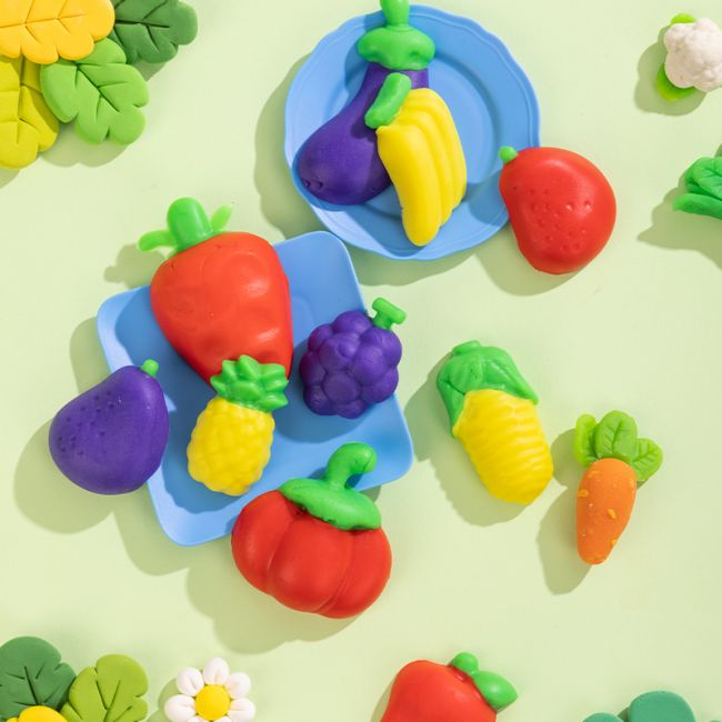 Set creativ plastilina + 19 accesorii fructe si legume deli